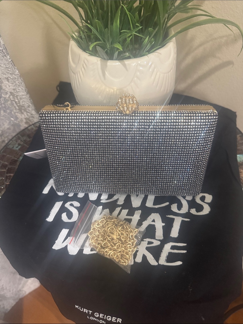 kurt Geiger Crystal kensington Clutch Crossbody in Black